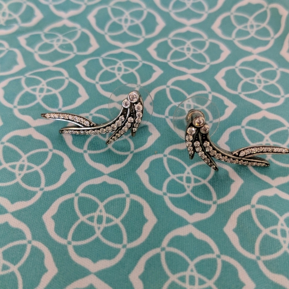 Kendra Scott earrings